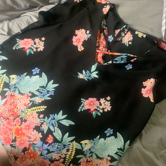 Blouse - Picture 1 of 4